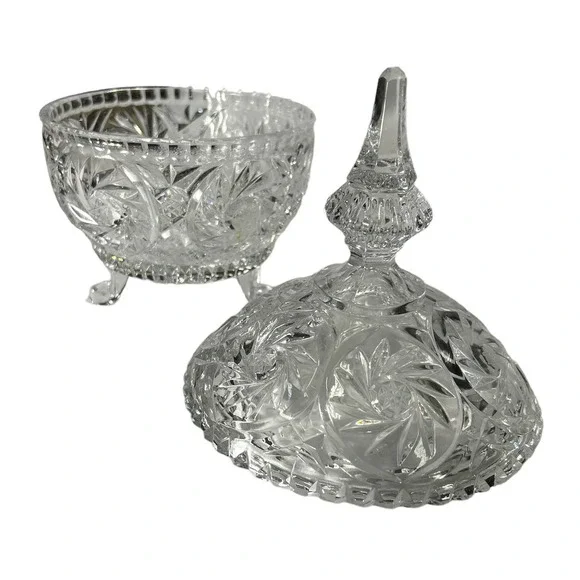 Beautiful Vintage Glass Candy Dish with Legs 6" wide - Picture 6 of 6